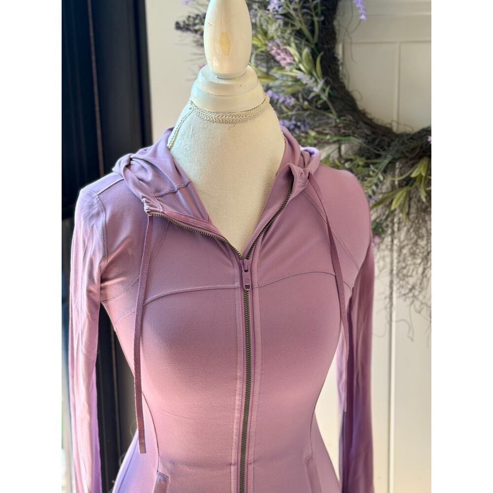 Lululemon Hooded Define Jacket Nulu -Lavender size 4